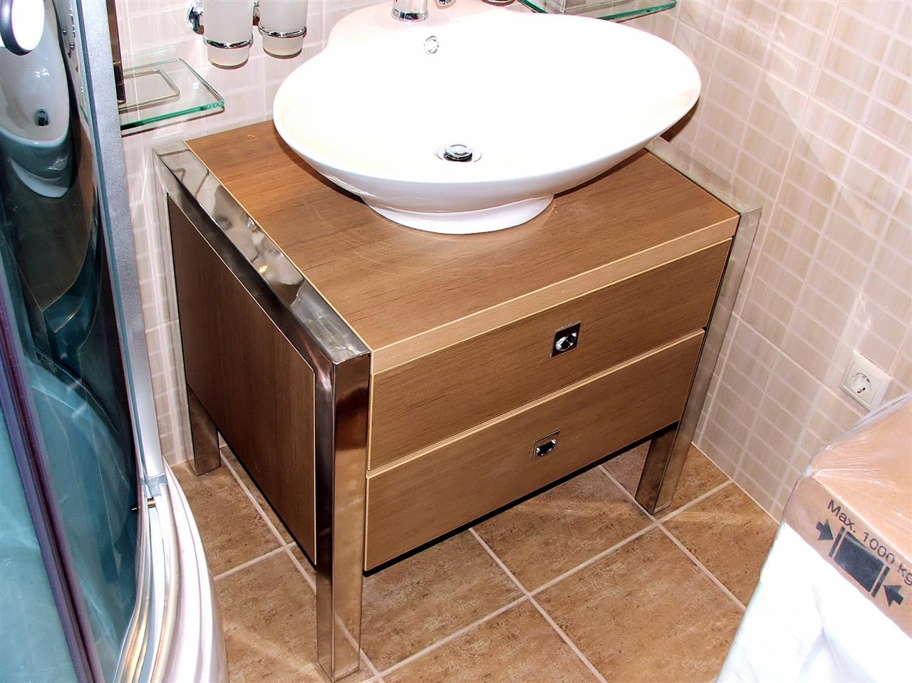 Poza Baie usi batante, sertare, pal, fino bronz, inox - cba060512 [1]