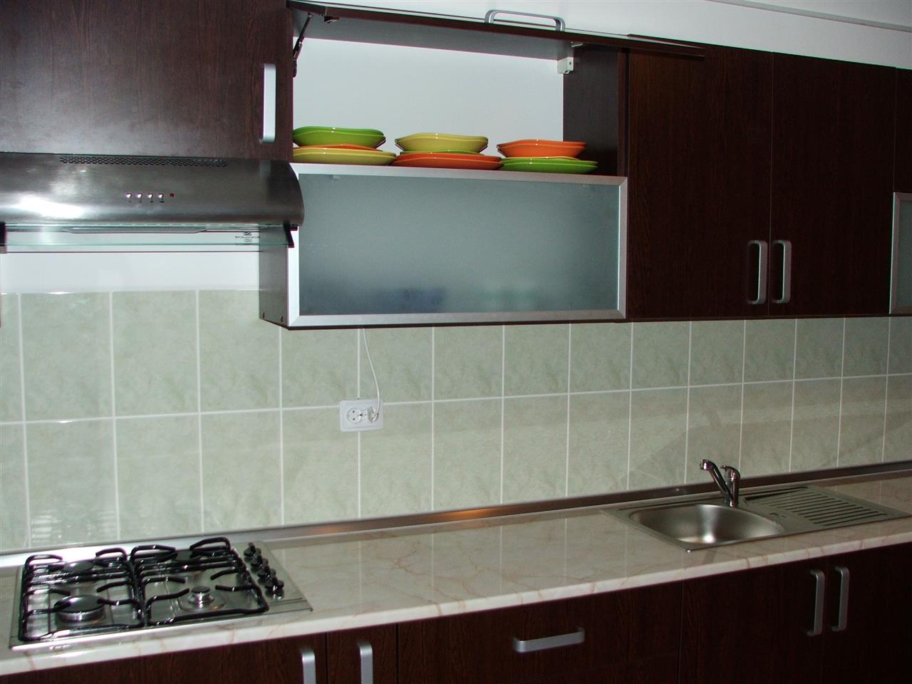 Poza Bucatarie liniara, pal, blat, geam sablat, wenge, onix, rama aluminiu - cbc060223 [3]