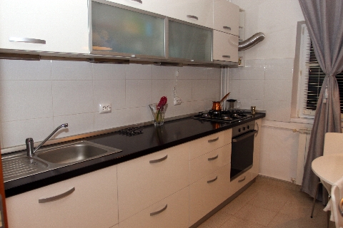 Poza Bucatarie liniara, pal, blat, geam sablat, alb, wenge, rama aluminiu - cbc120228 [1]