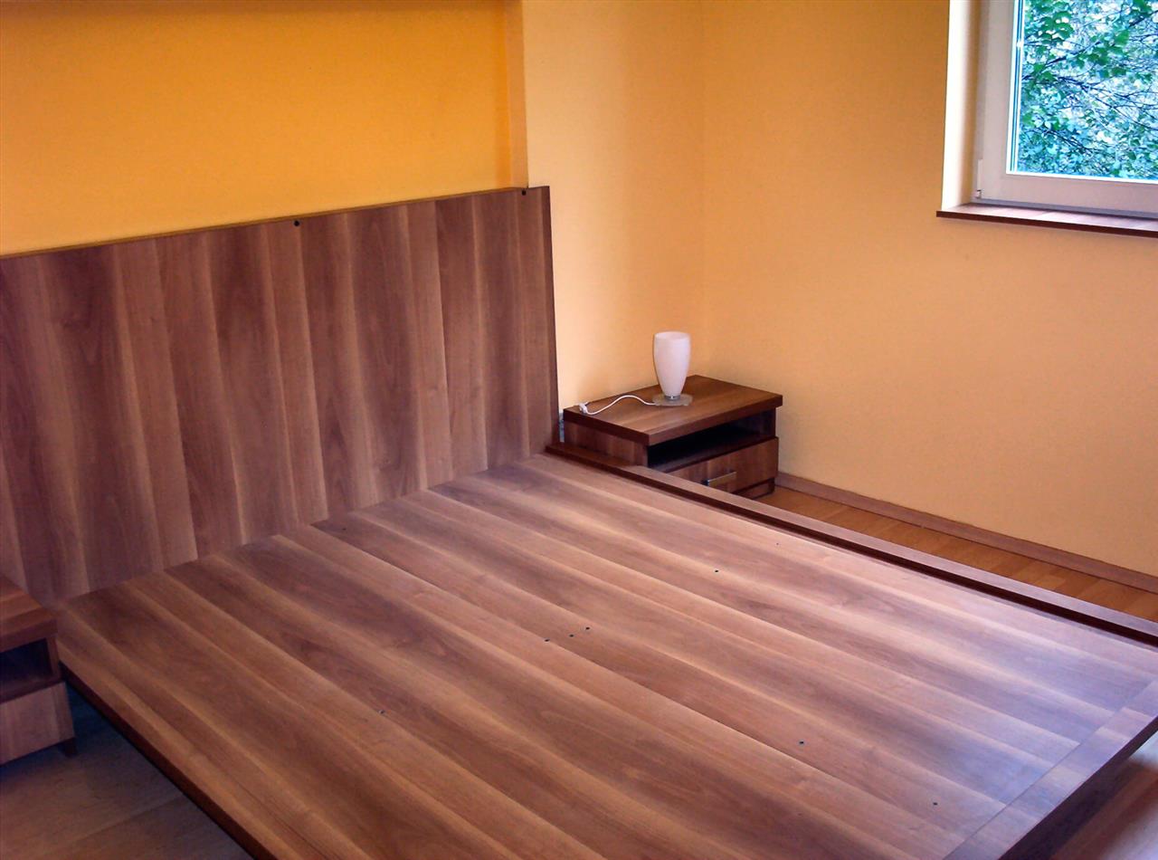 Poza pat cu margine + ansamblu dulap, pal, oglinda, nuc, mesteacan inchis - cdr040701 [1]