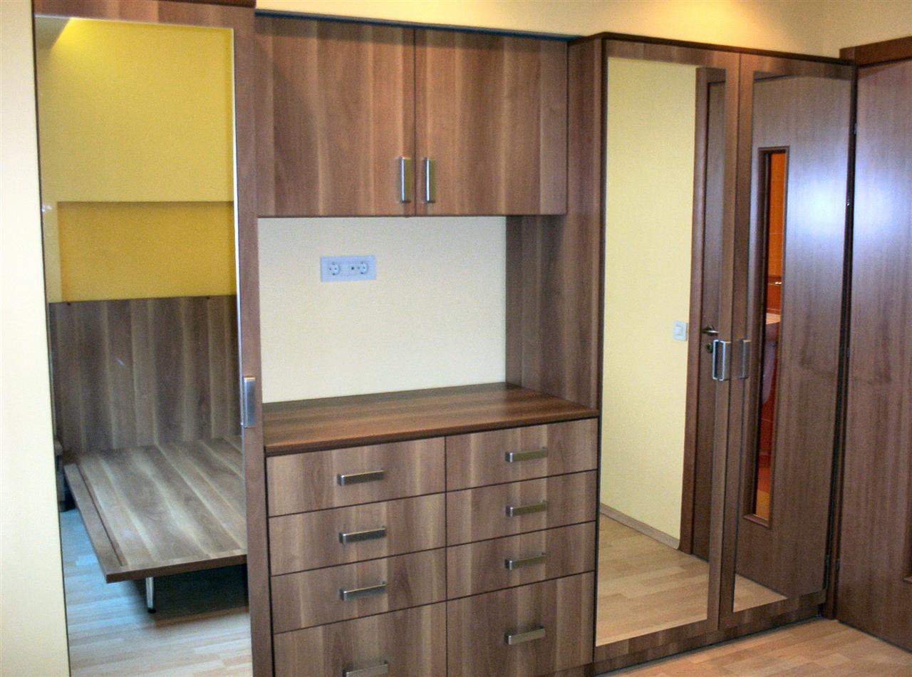 Poza pat cu margine + ansamblu dulap, pal, oglinda, nuc, mesteacan inchis - cdr040701 [2]