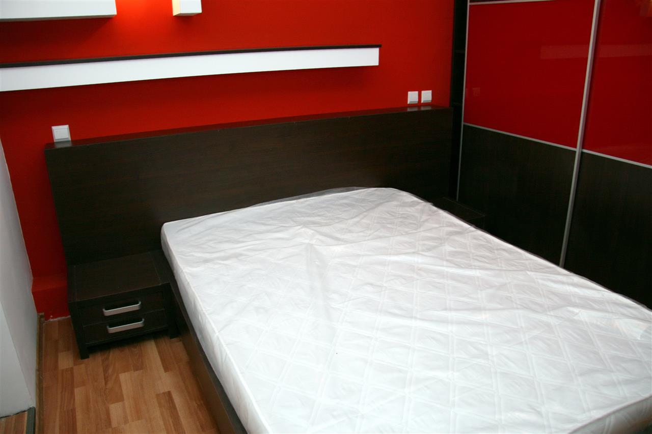 Poza pat + dressing usi glisante, pal/pal lucios, wenge, rosu, rama aluminiu - cdr080210 [2]