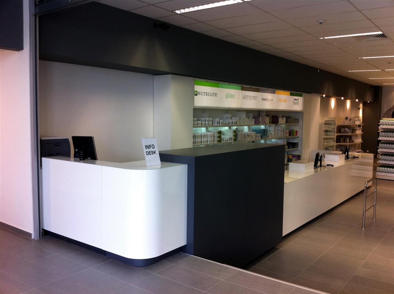 Poza info desk + casierii + expunere, pal, hpl, geam, alb, antracit - mal120312 [1]