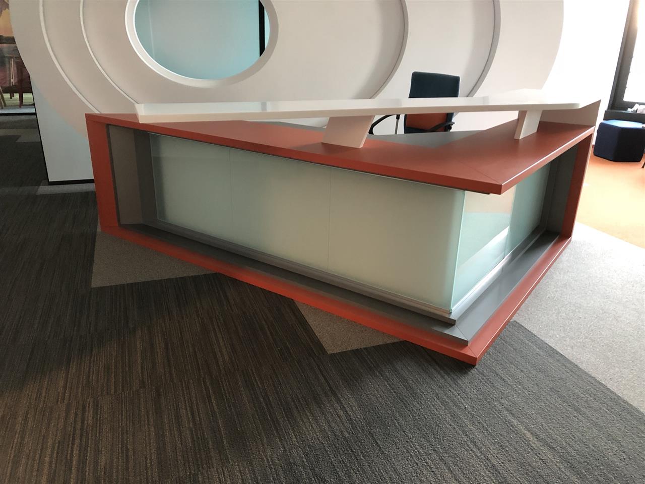 Poza Receptie unghi, pal, mdf vopsit mat, geam sablat, rosu, alb - orc180415 [3]